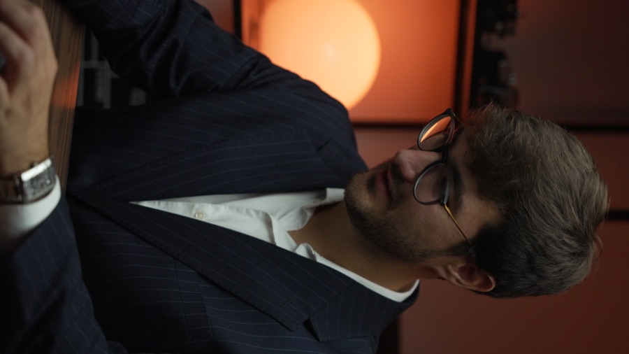 Filmmaker trabajando en su estudio
